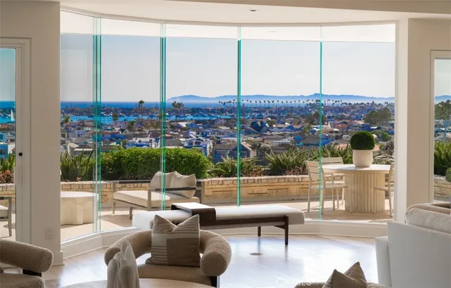 $12,995,000 | 1535 Dolphin Terrace, Corona del Mar, CA 92625