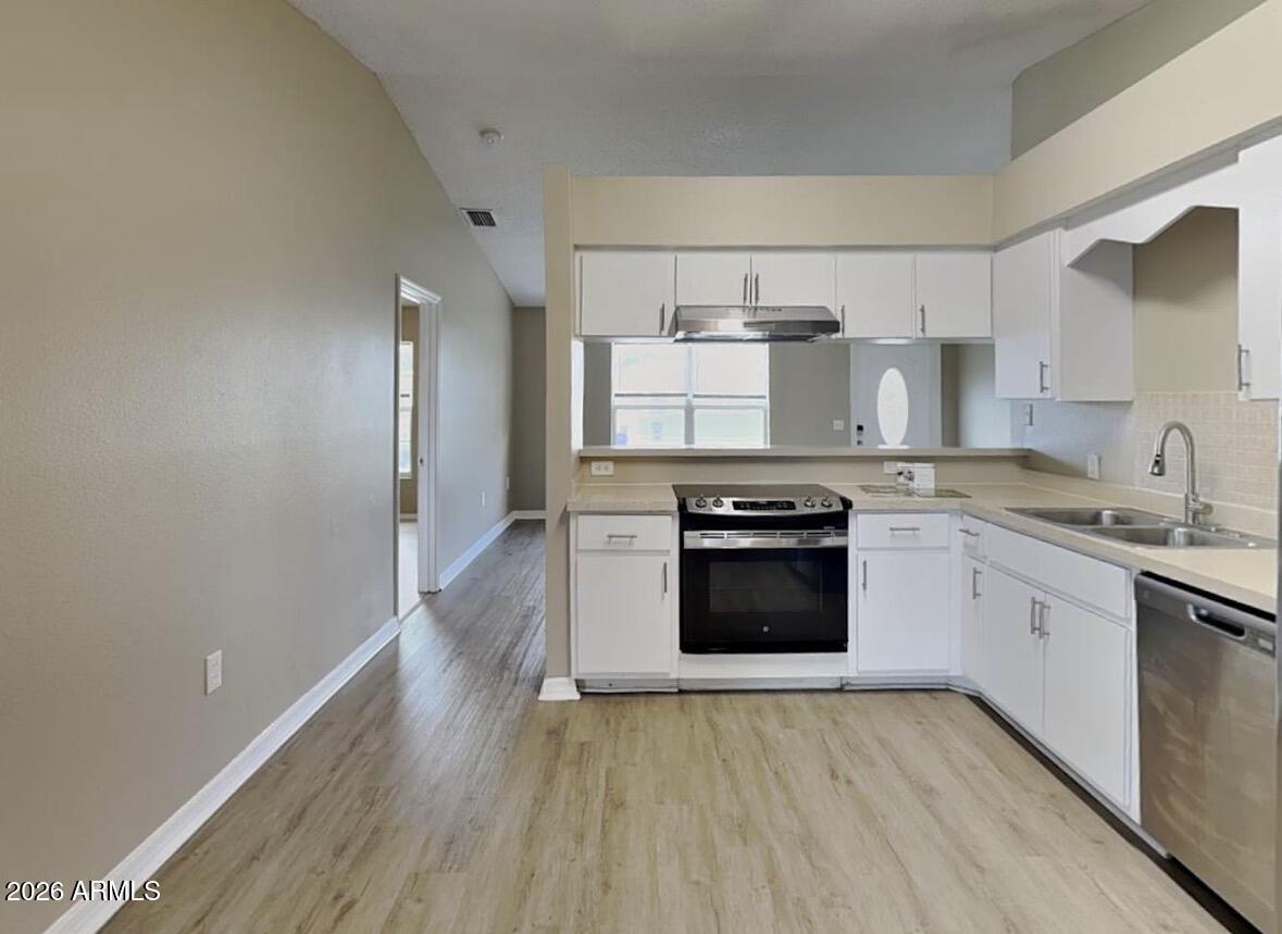 8907 West Roma Avenue Phoenix, AZ 85037 - Photo 5 of 12