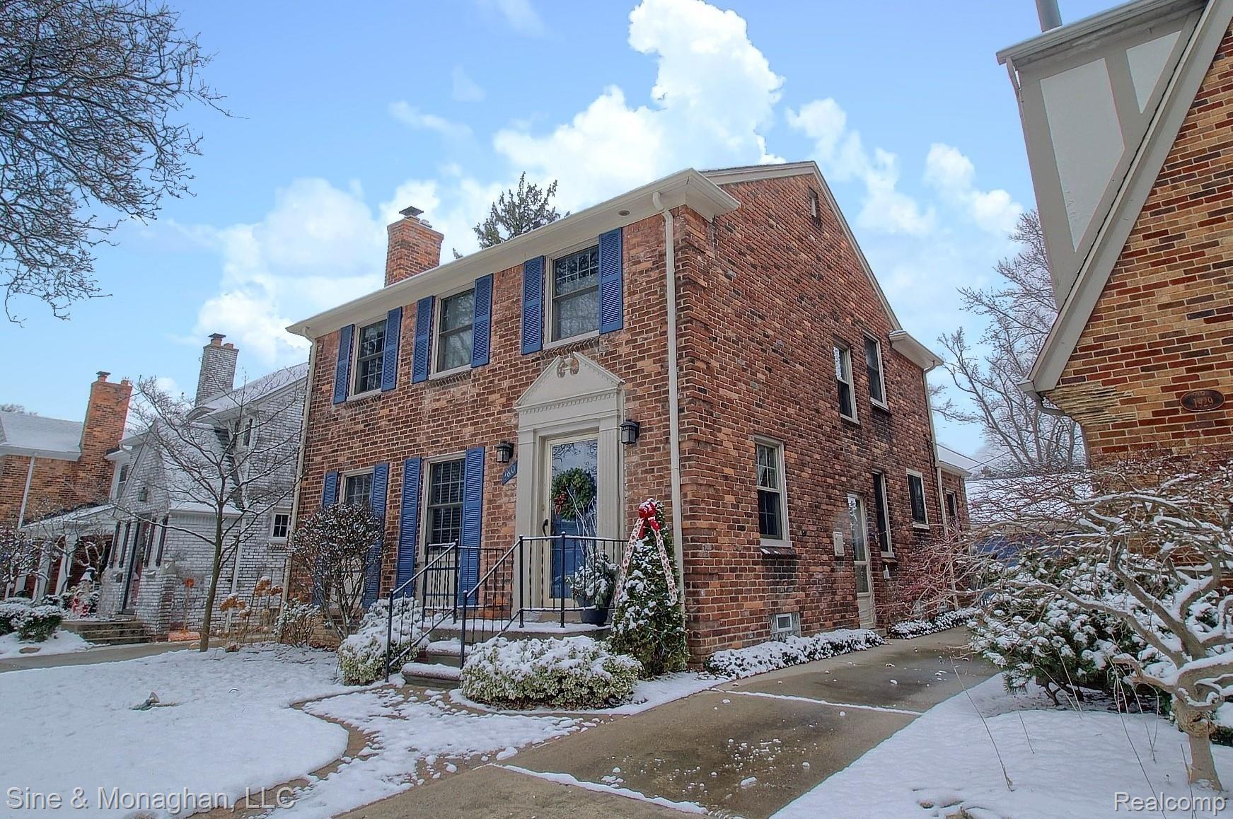 280 Moran Road Grosse Pointe, MI 48236 - Photo 4 of 4 Front-3rd-View.jpg