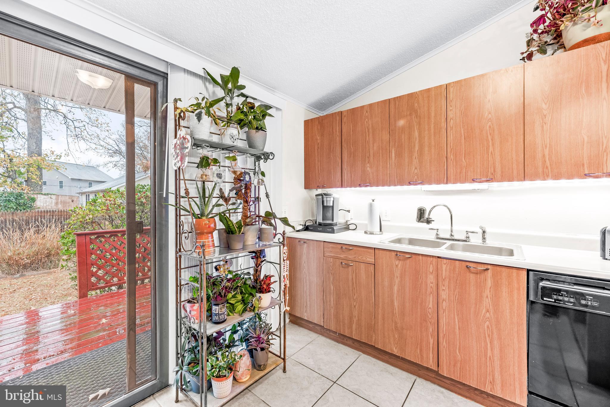 4912 Beech Street Shady Side, MD 20764 - Photo 22 of 34 Double Sink