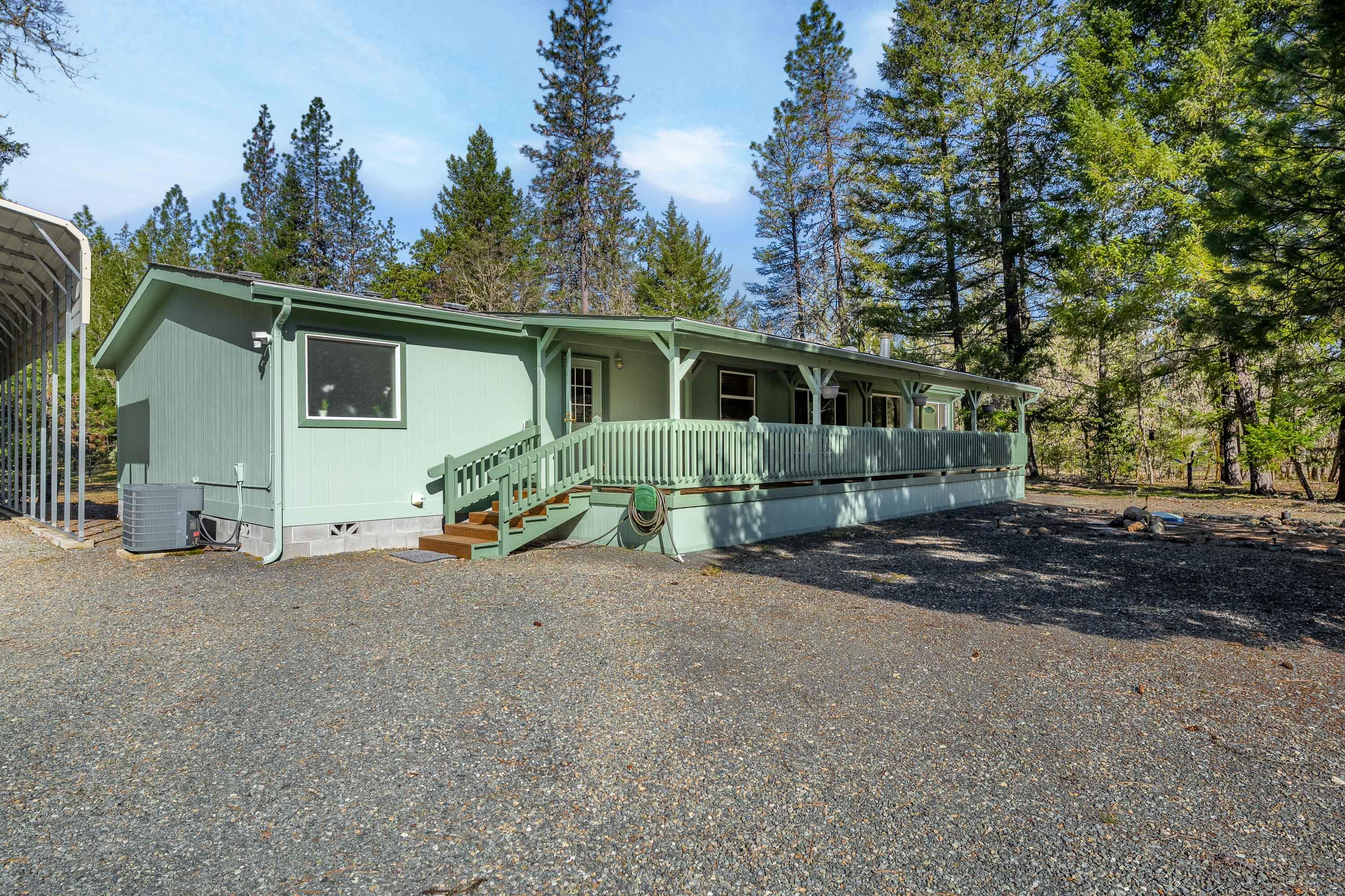 6034 Rockydale Road Cave Junction, OR 97523 - Photo 9 of 41 Front View