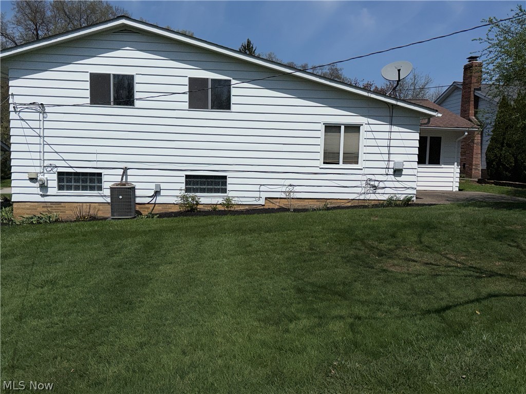 4614 Telhurst Road South Euclid, OH 44121 - Photo 4 of 28 Gallery Image 4
