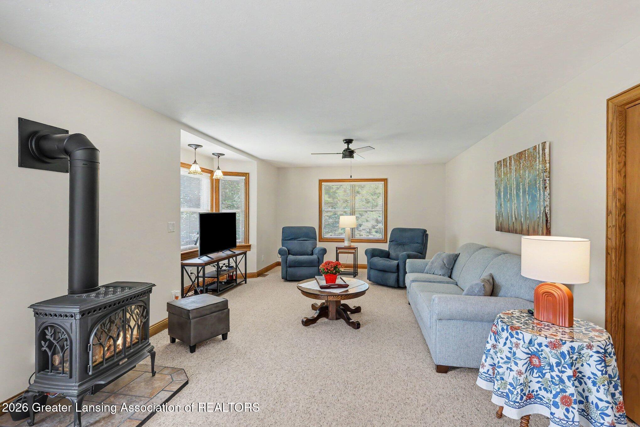 905 West Dansville Road Mason, MI 48854 - Photo 12 of 50 Living Room