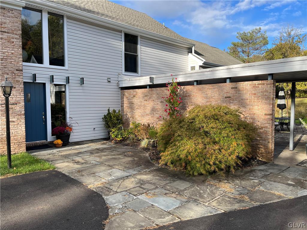 6997 Wimmer Road Bethlehem, PA 18015 - Photo 3 of 44 Front entrance