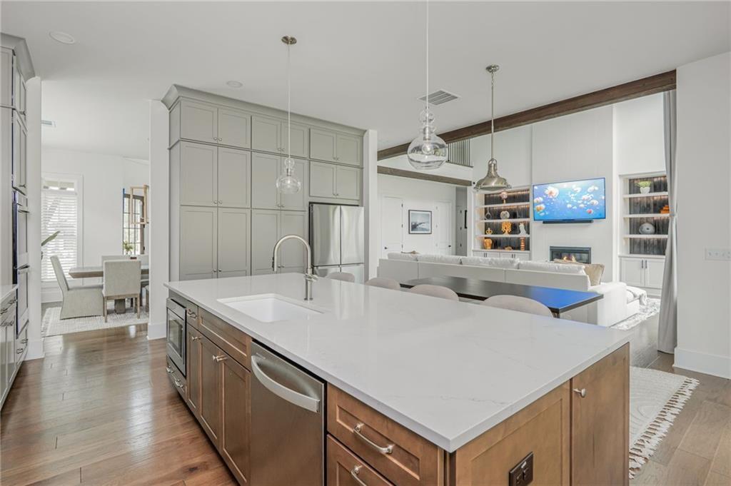 1011 Ridgeview Road Woodstock, GA 30188 - Photo 6 of 36