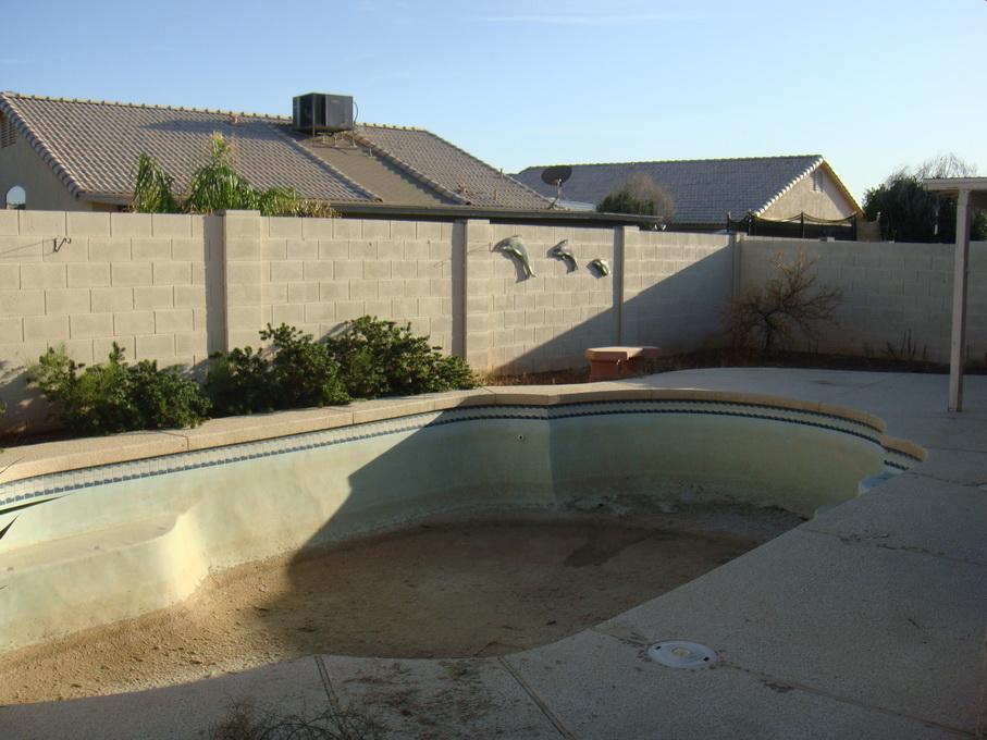 11223 West Ruth Avenue Peoria, AZ 85345 - Photo 17 of 18 pool