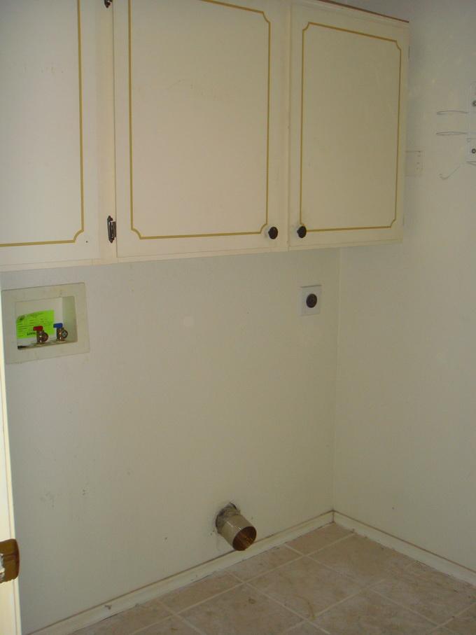 11223 West Ruth Avenue Peoria, AZ 85345 - Photo 10 of 18 laundry room