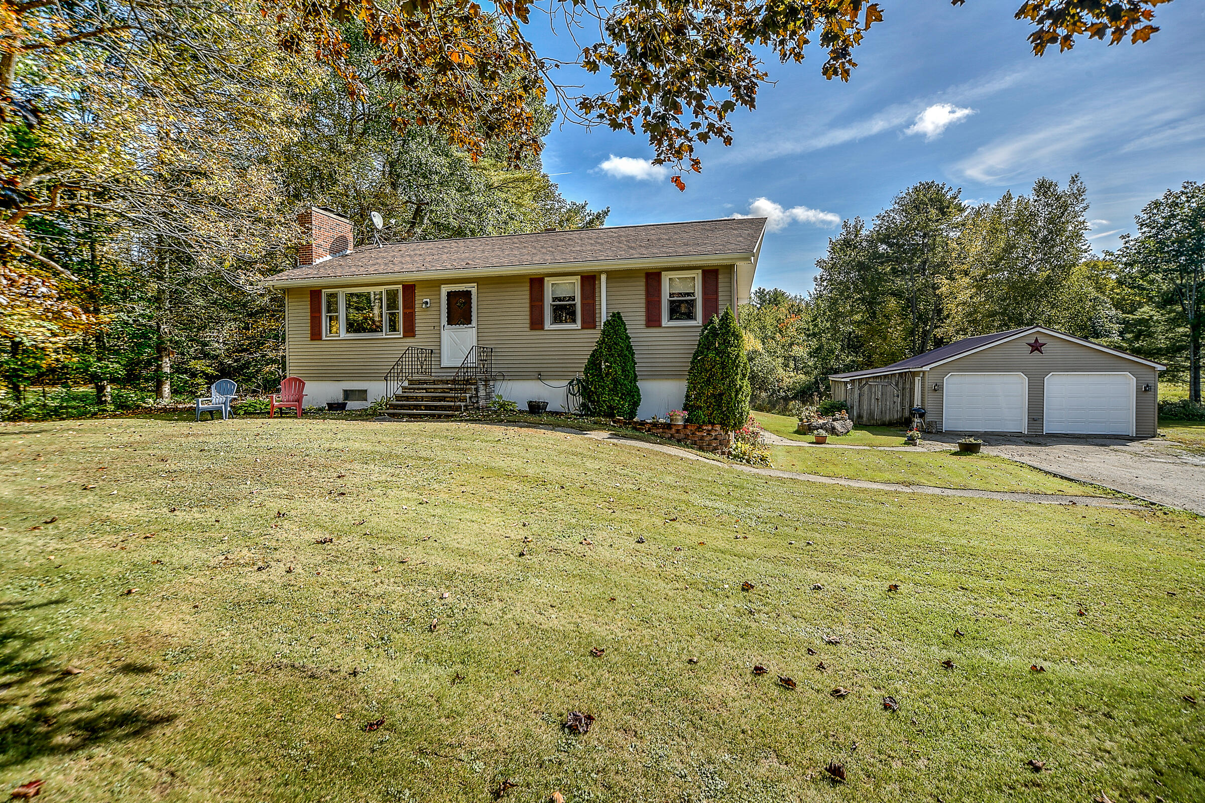 19 Togus Road Chelsea, ME 04330 - Photo 1 of 42 108537gr0003