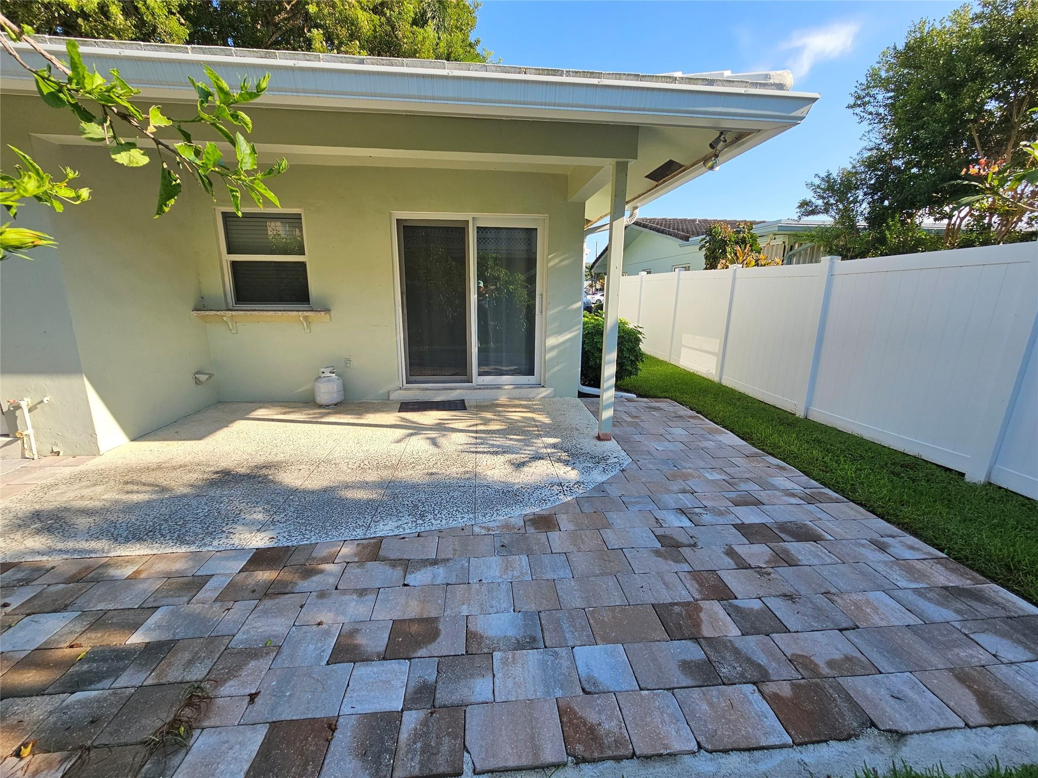 2120 Northeast 41st Street, Unit D Lighthouse Point, FL 33064 - Photo 13 of 22 Photo 29