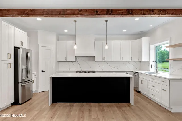 $665,000 | 238 Sycamore Forest Drive, Wallace, NC 28466