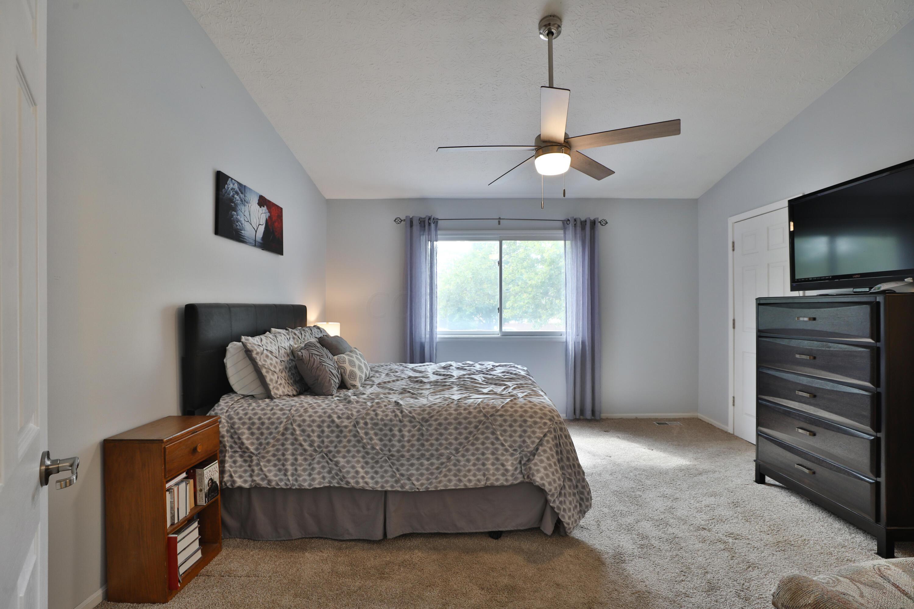 5365 Reed Road Columbus, OH 43235 - Photo 17 of 37 Owner's Bedroom