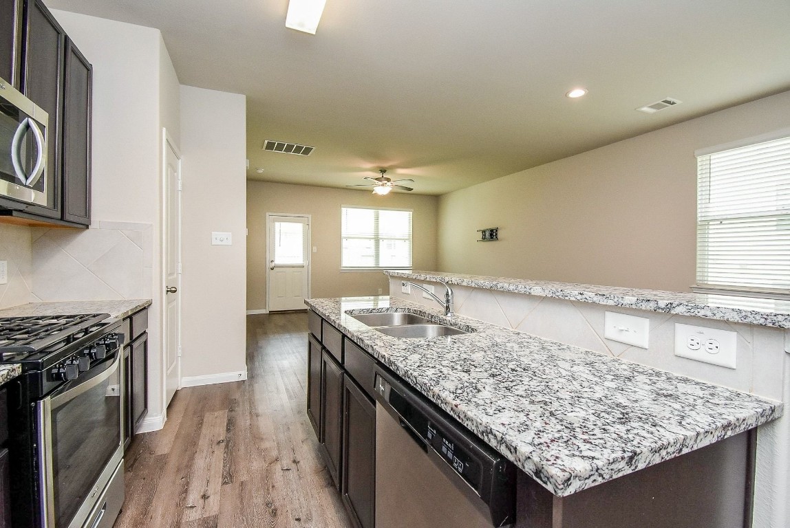 13534 Luke Prairie Willis, TX 77378 - Photo 11 of 32