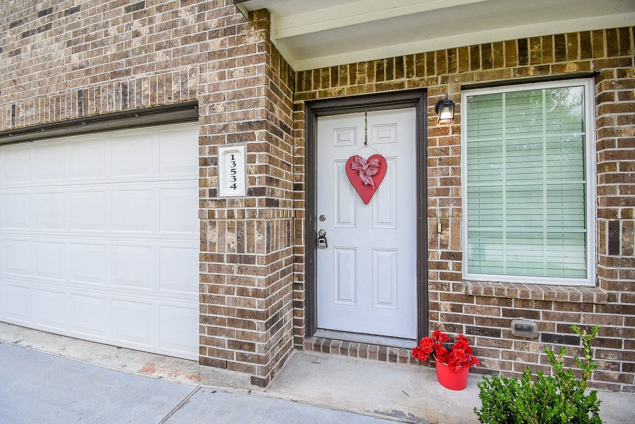 13534 Luke Prairie Willis, TX 77378 - Photo 3 of 17