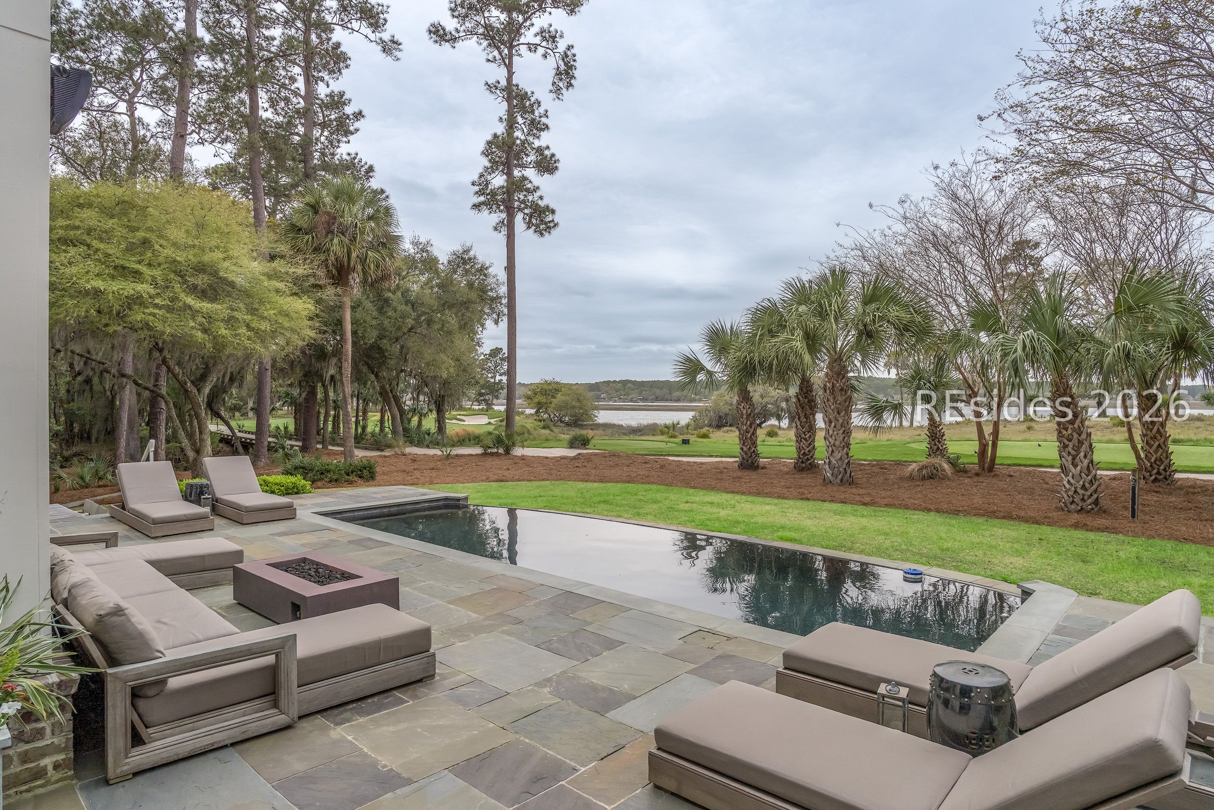 26 Plum Thicket Road Bluffton, SC 29910 - Photo 4 of 91