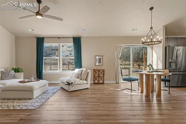 $569,999 | 816 Meadow Lane, Palmer Lake, CO 80133