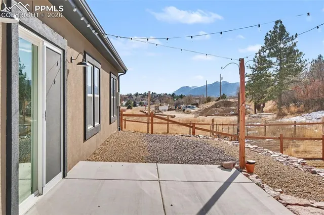 $569,999 | 816 Meadow Lane, Palmer Lake, CO 80133