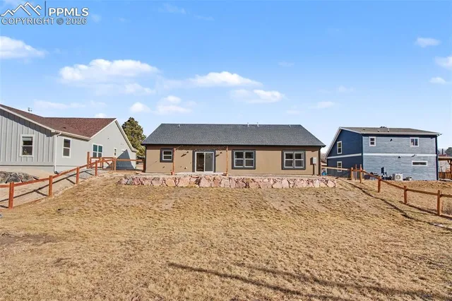 $569,999 | 816 Meadow Lane, Palmer Lake, CO 80133