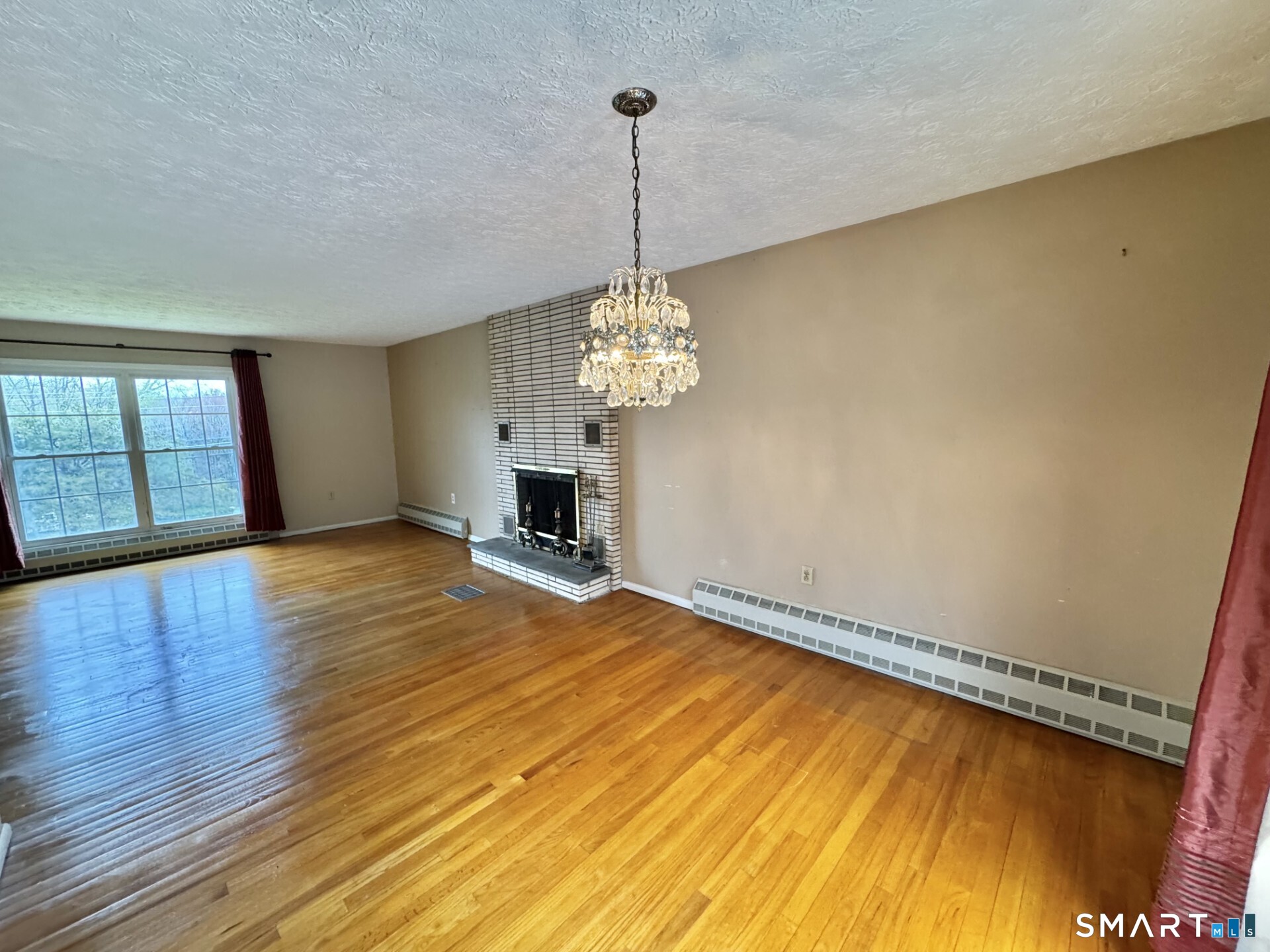 319 Jones Hollow Road Marlborough, CT 06447 - Photo 6 of 23