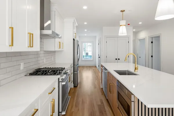 $749,900 | 6-8 South Street, Unit 1, Stoneham, MA 02180