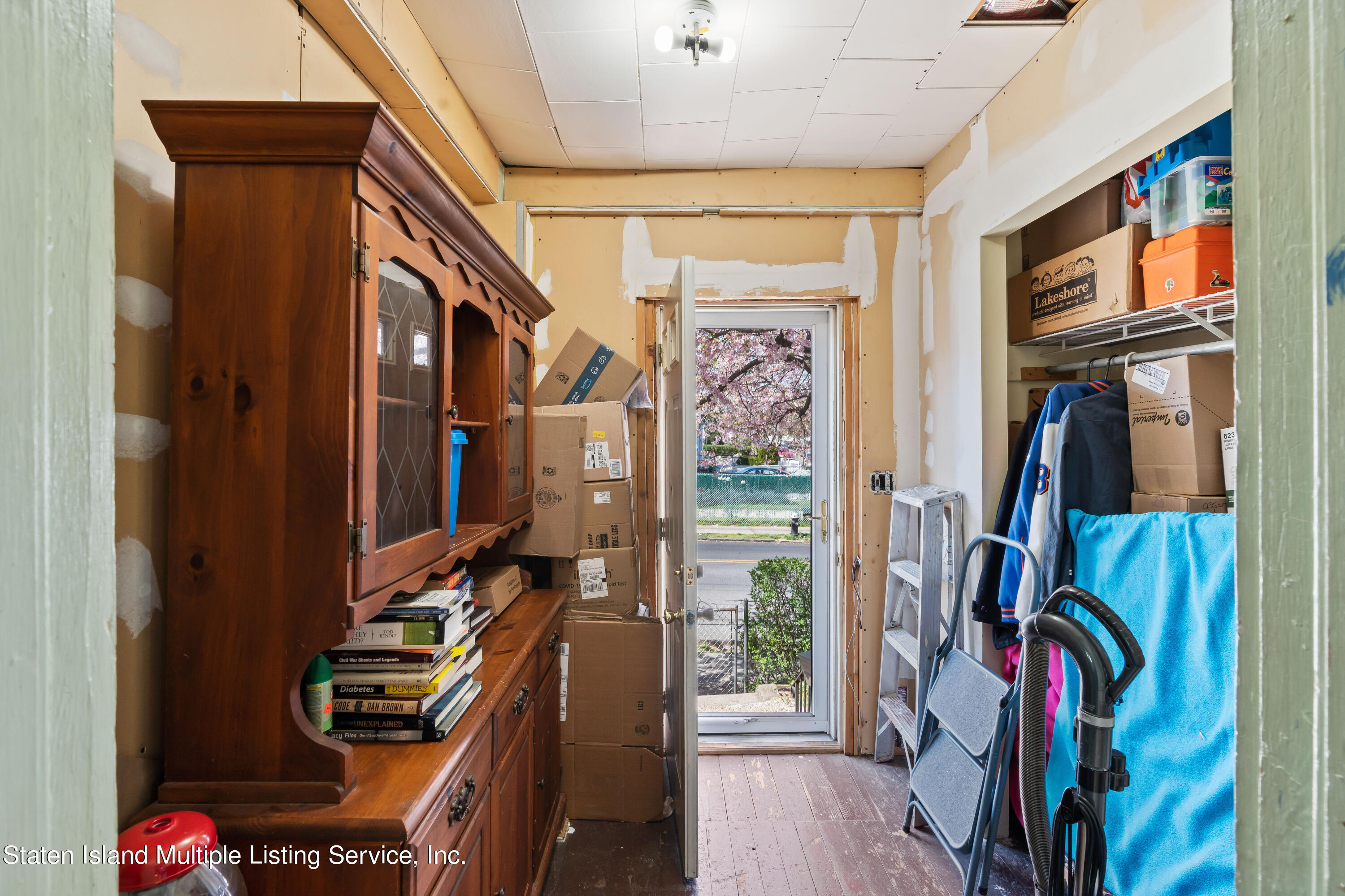 393 Broadway Staten Island, NY 10310 - Photo 7 of 39 DSC09850