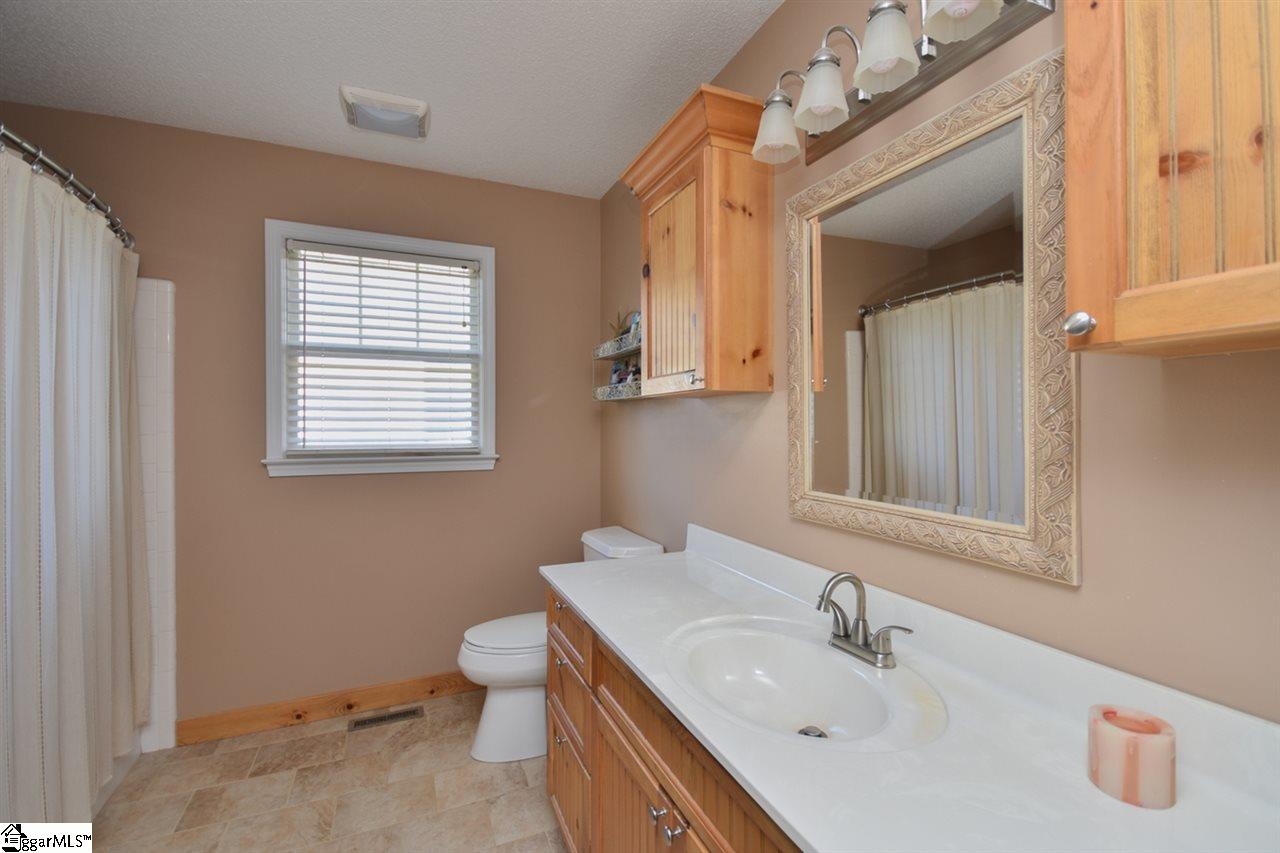 209 Cross Field Road Greenville, SC 29607 - Photo 17 of 36 Gallery Image 17