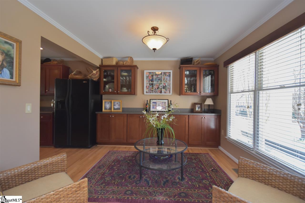 209 Cross Field Road Greenville, SC 29607 - Photo 4 of 36 Gallery Image 4