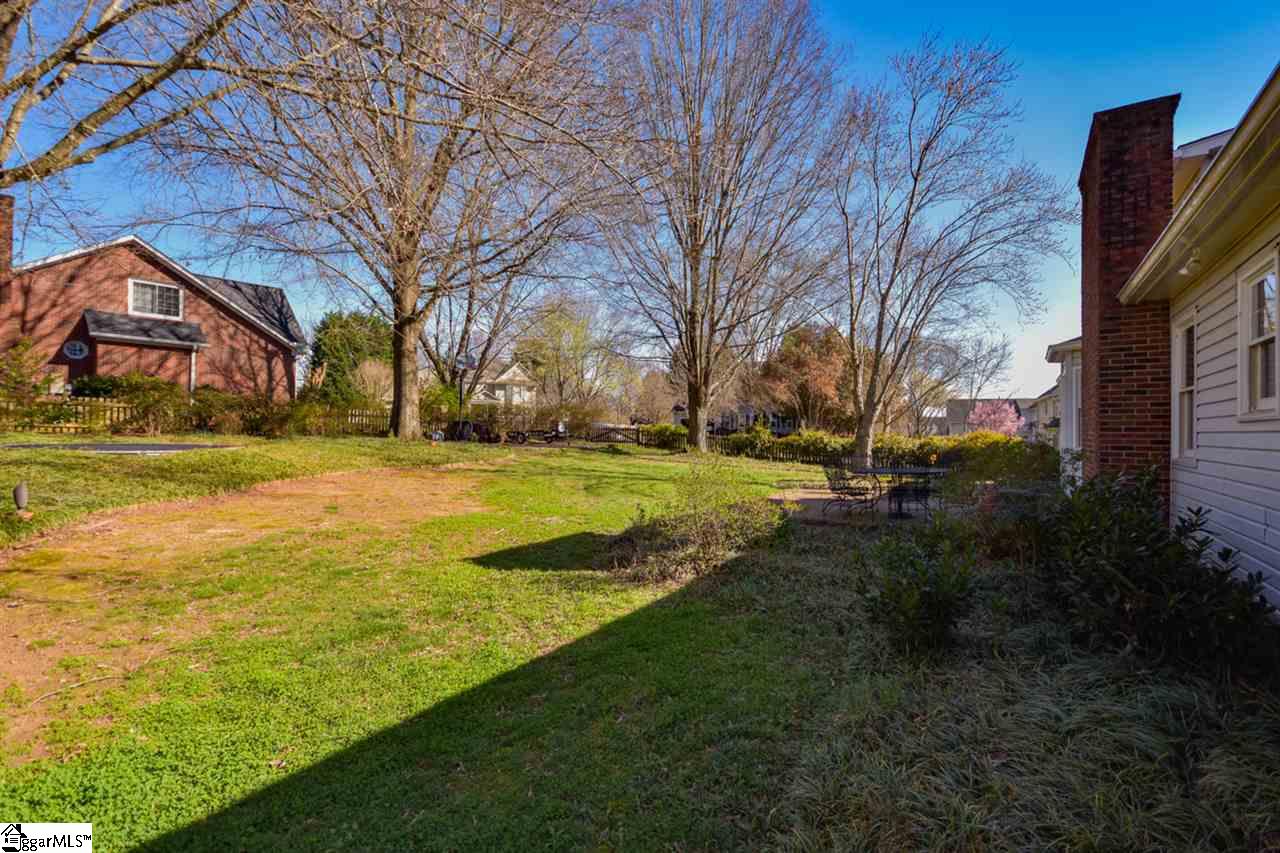 209 Cross Field Road Greenville, SC 29607 - Photo 35 of 36 Gallery Image 35