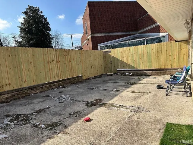 $110,000 | 206 Walnut Street, Rockport, IN 47635