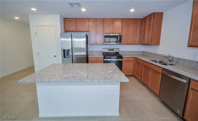 $2,200 | 5401 Lynn Crk Avenue, Las Vegas, NV 89139