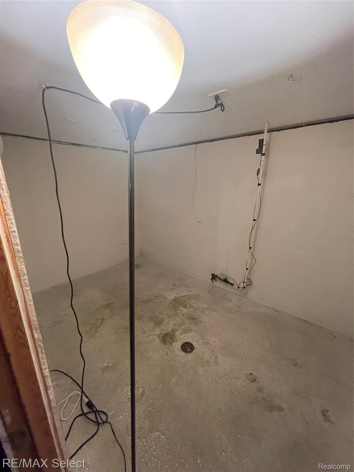 4030 Red Arrow Road Flint, MI 48507 - Photo 29 of 30 tempImage4S8d9a.jpg