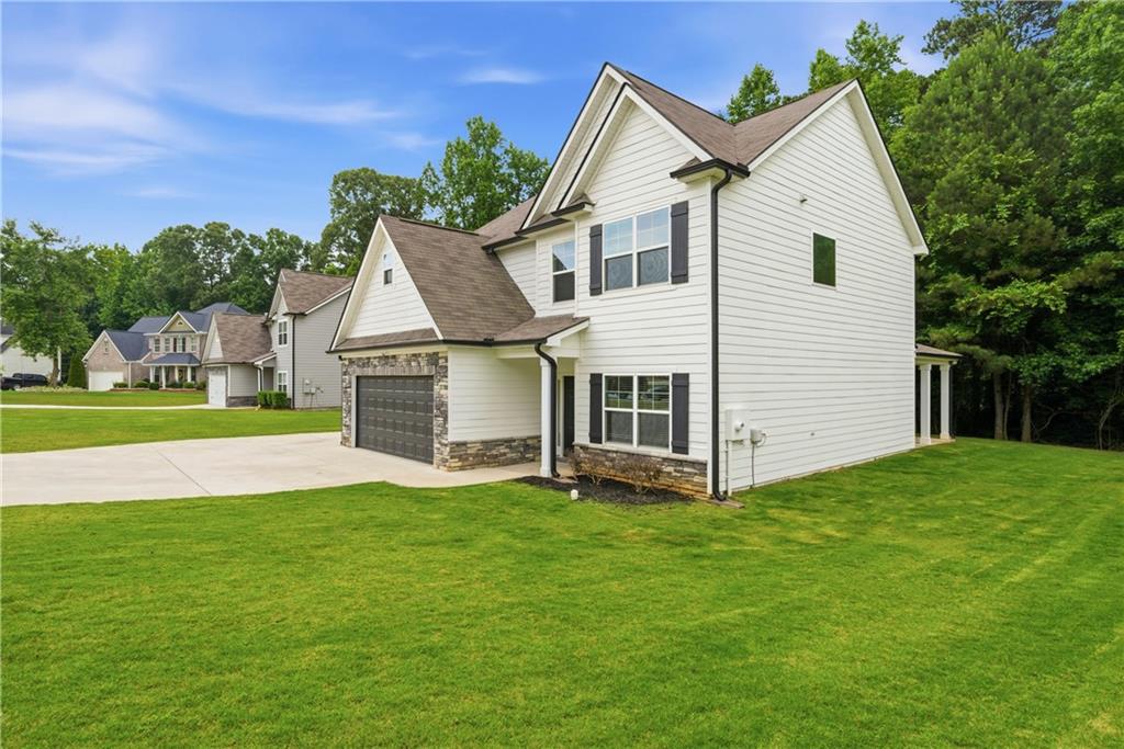 956 Fellowship Road Fairburn, GA 30213 - Photo 3 of 35