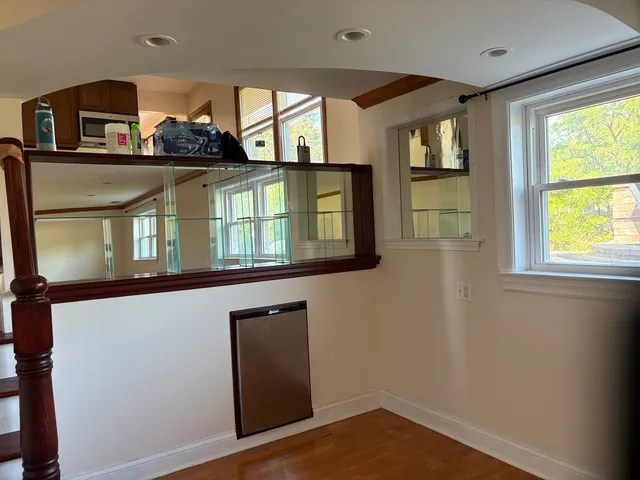 $3,400 | 1814 Holly Avenue, Darien, IL 60561