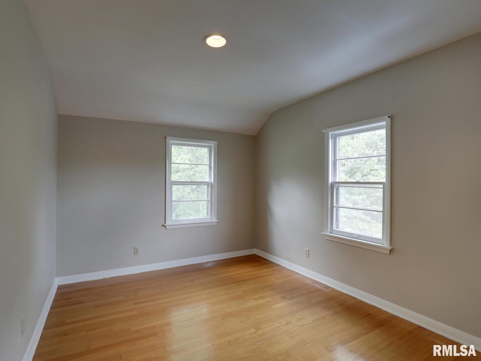 75 Woodlawn Road Quincy, IL 62301 - Photo 14 of 29 Gallery Image 14