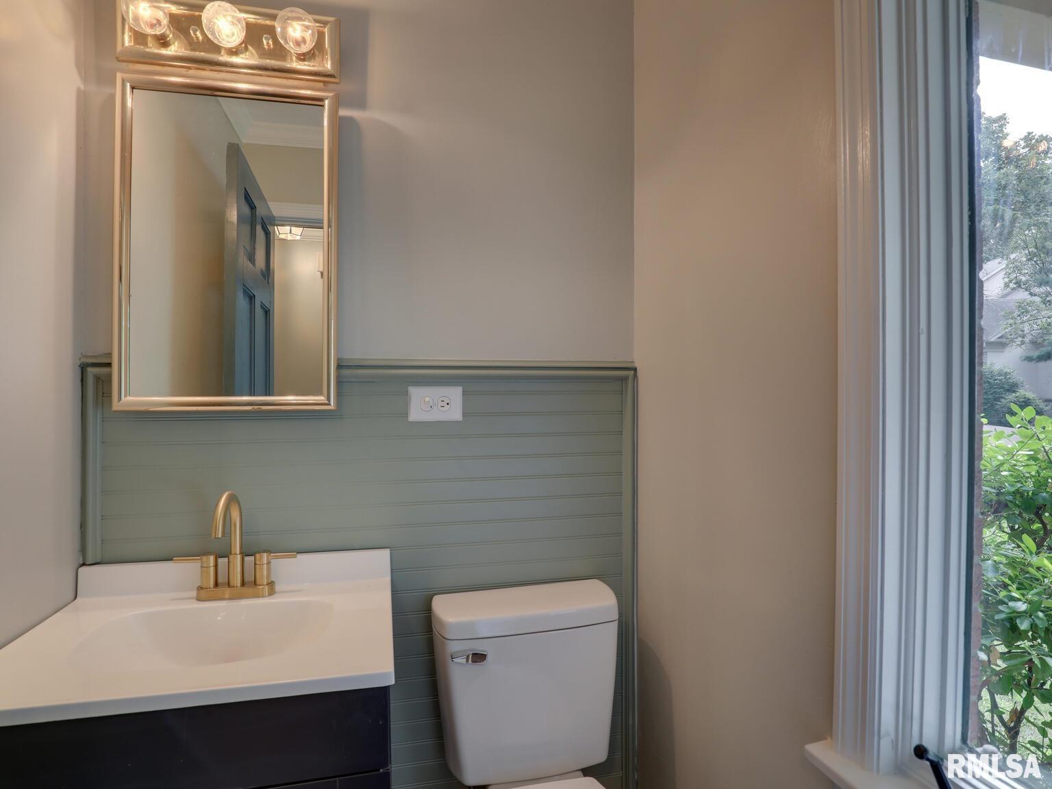 75 Woodlawn Road Quincy, IL 62301 - Photo 17 of 29 Gallery Image 17