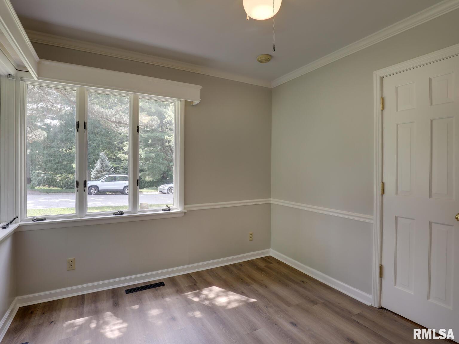 75 Woodlawn Road Quincy, IL 62301 - Photo 10 of 29 Gallery Image 10