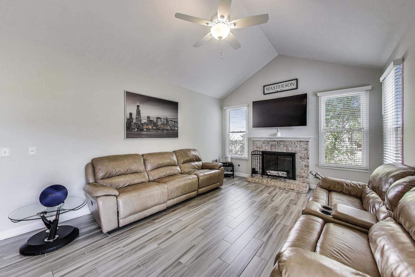 1307 Saddlebrook Road Bartlett, IL 60103 - Photo 16 of 37 Gallery Image 16
