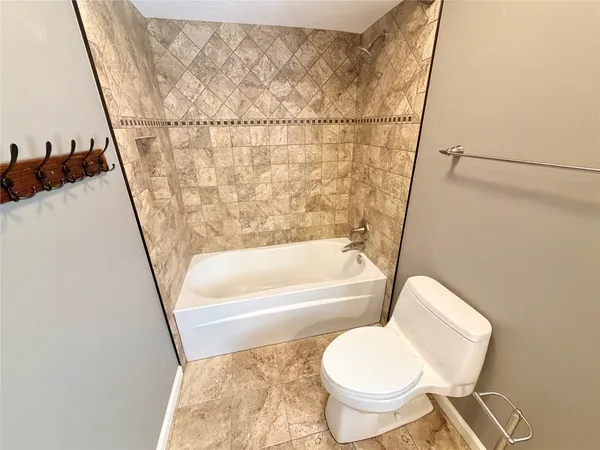 $2,700 | 3214 Explorer Cove, Sugar Land, TX 77479
