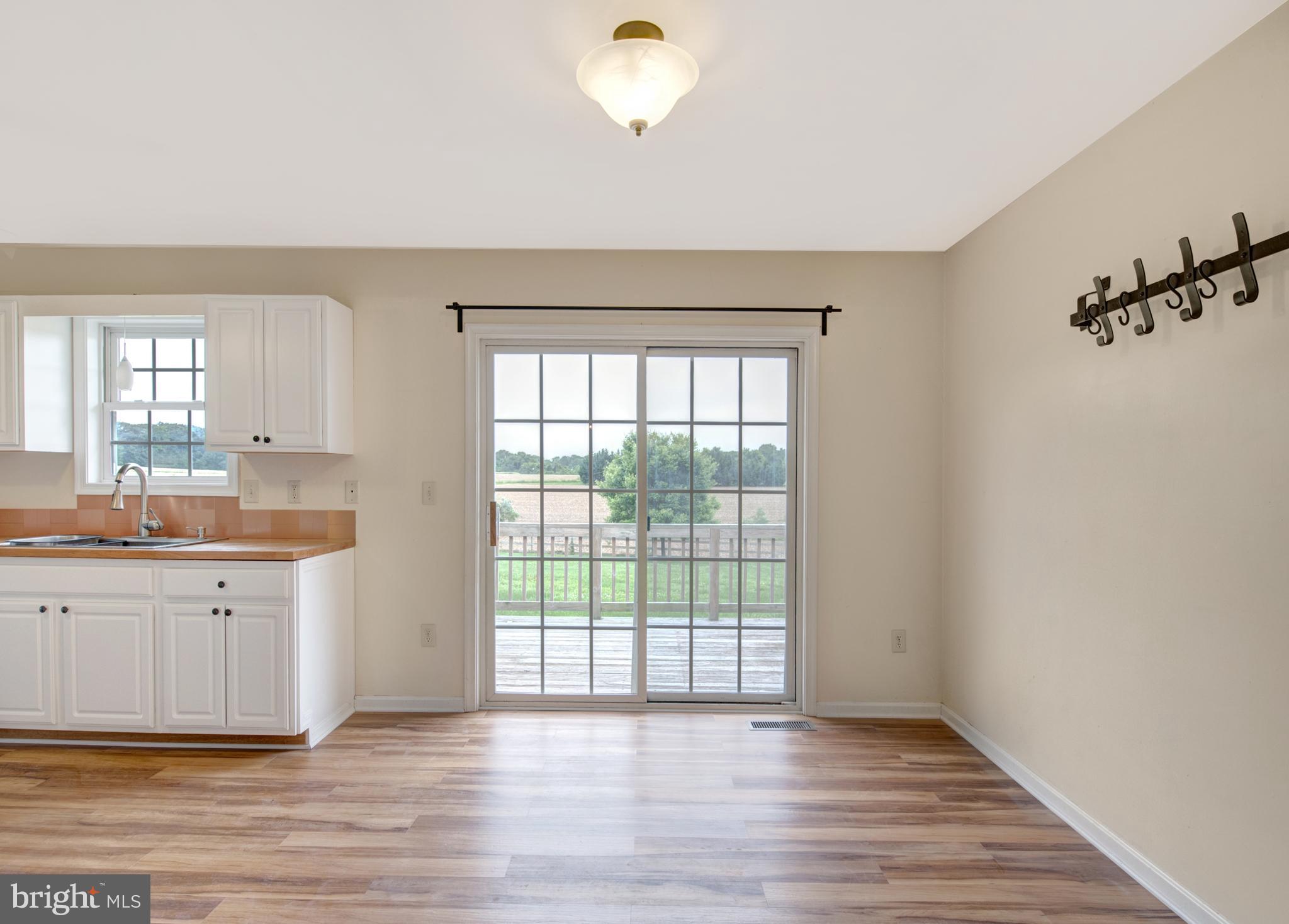 22943 Bay Shore Road Chestertown, MD 21620 - Photo 14 of 26 Kitchen Table Area