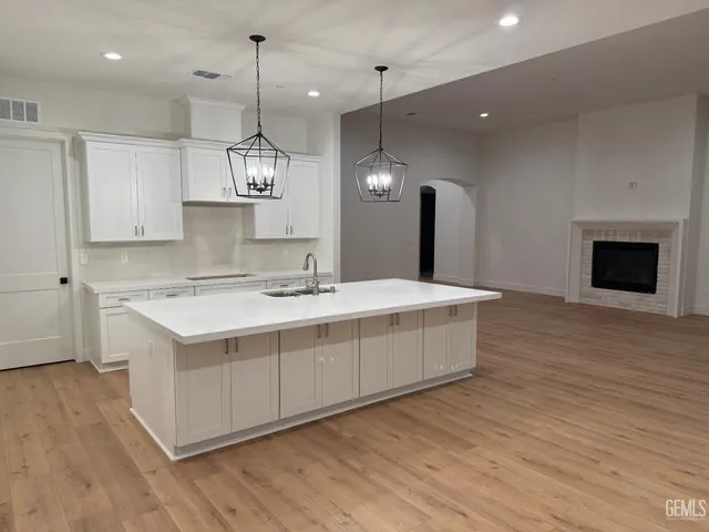 $830,000 | Undisclosed Address, Bakersfield, CA 93314