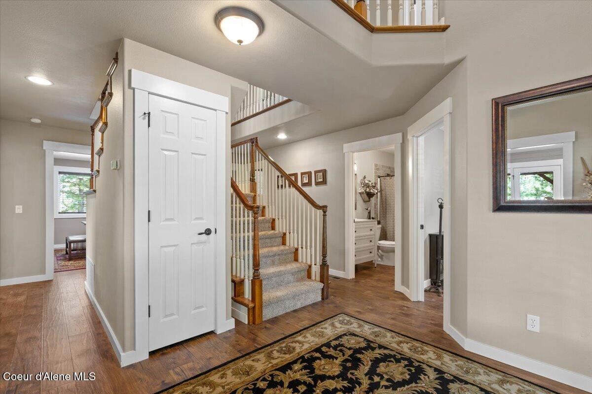 16289 West Summerfield Road Post Falls, ID 83854 - Photo 5 of 66 entrance