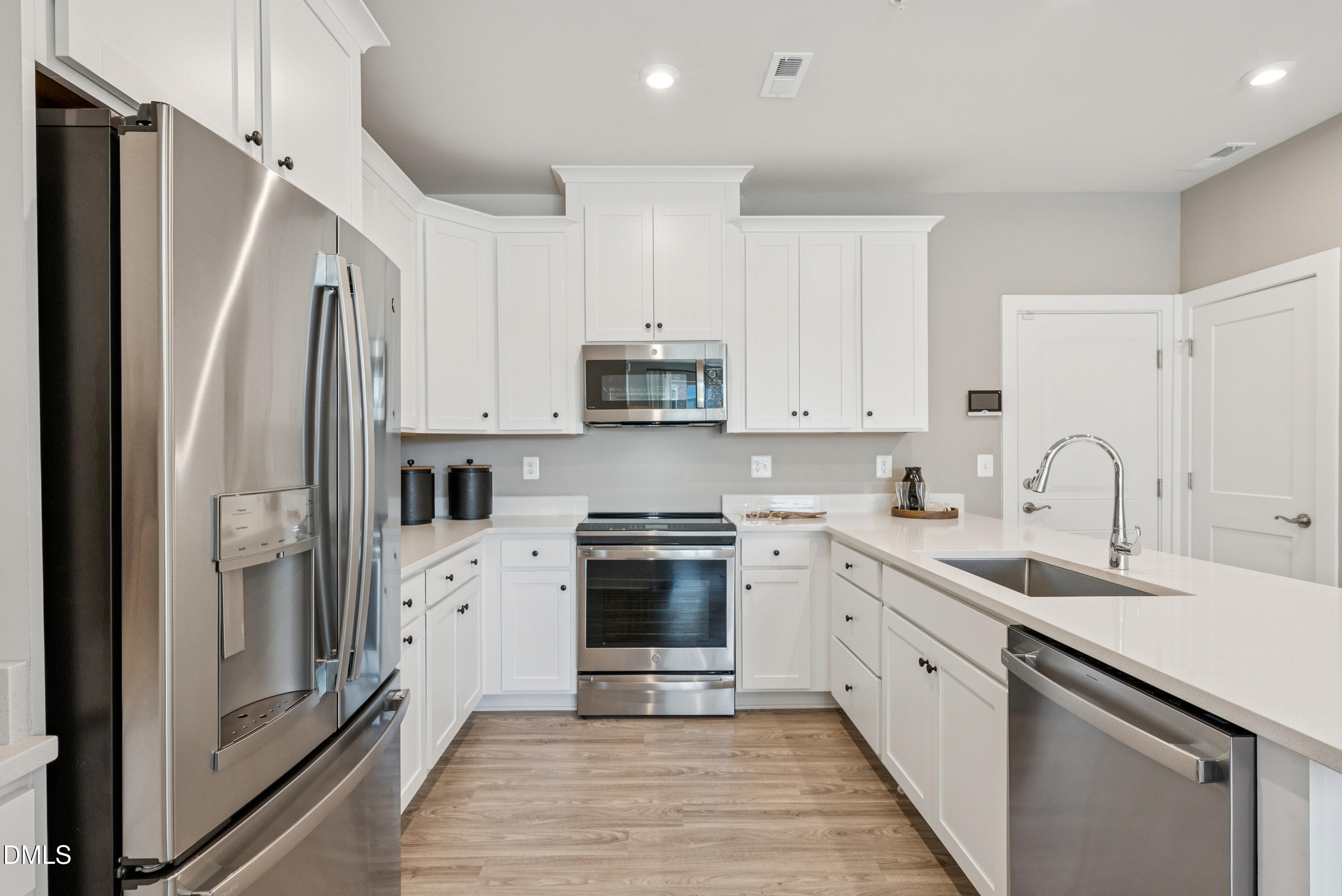 620 Hedrick Rdg Road, Unit 108 Cary, NC 27519 - Photo 26 of 30 P_NVA_INV_Tessa_INT_KIT_2