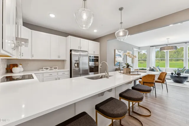 $400,000 | 620 Hedrick Rdg Road, Unit 108, Cary, NC 27519