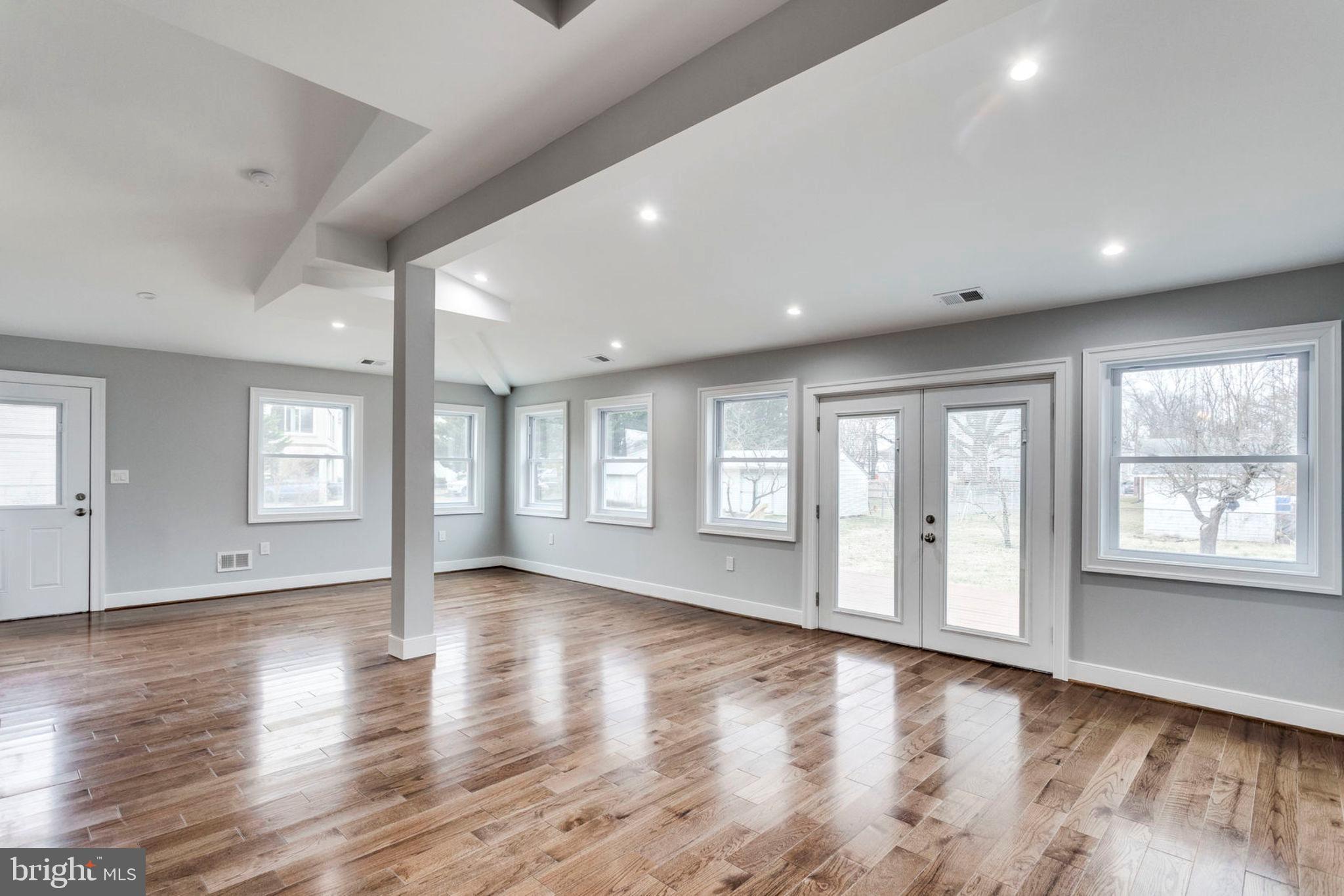 4906 Taylor Road Hyattsville, MD 20781 - Photo 23 of 68 Step Down Family Room