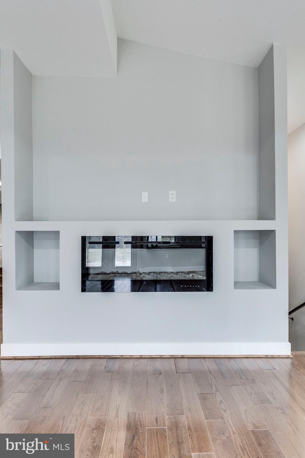 4906 Taylor Road Hyattsville, MD 20781 - Photo 25 of 68 Step Down Family Room