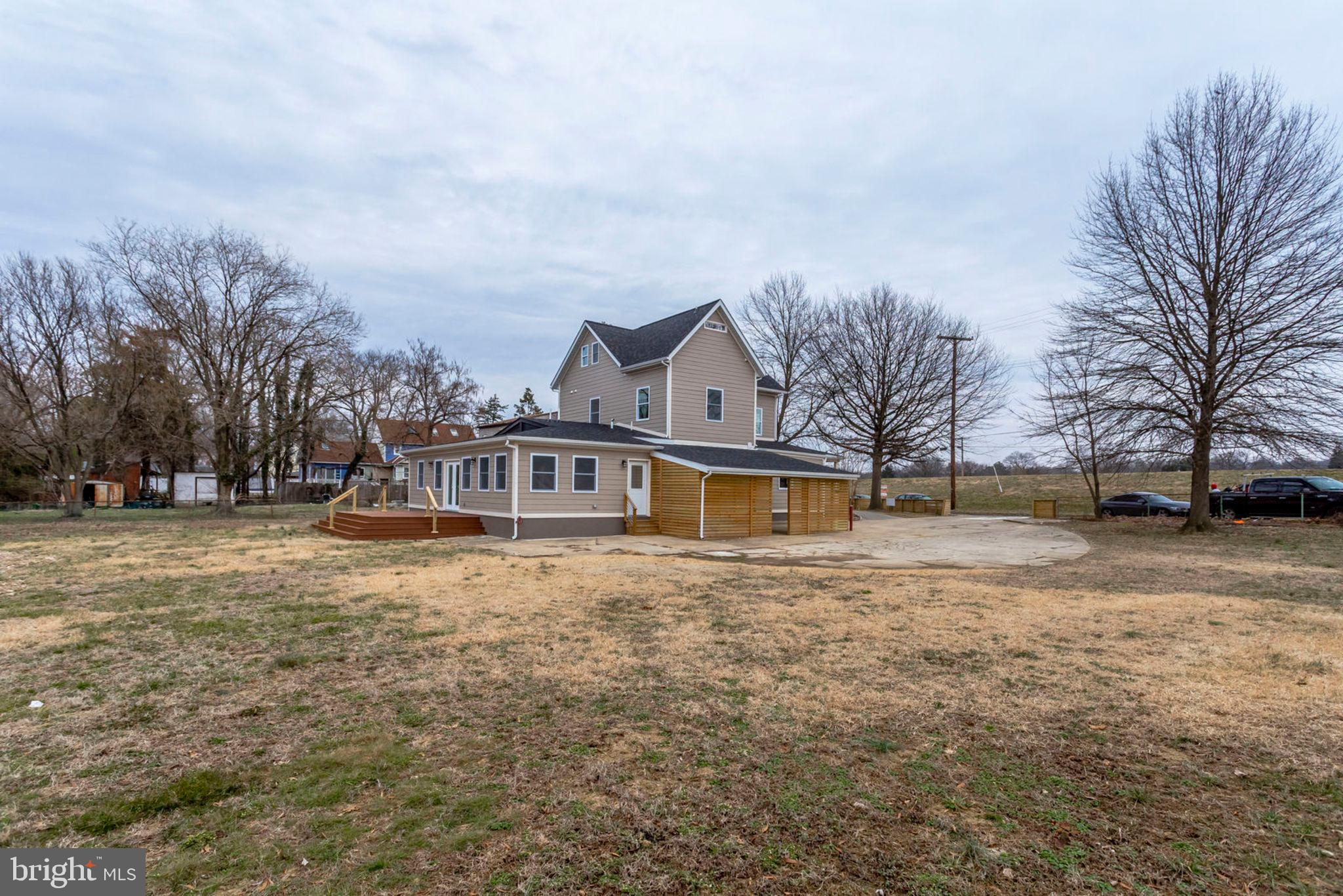 4906 Taylor Road Hyattsville, MD 20781 - Photo 4 of 68 Side and Rear of House