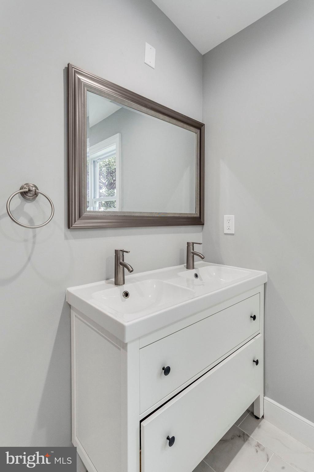 4906 Taylor Road Hyattsville, MD 20781 - Photo 61 of 68 Main Level Full Bath