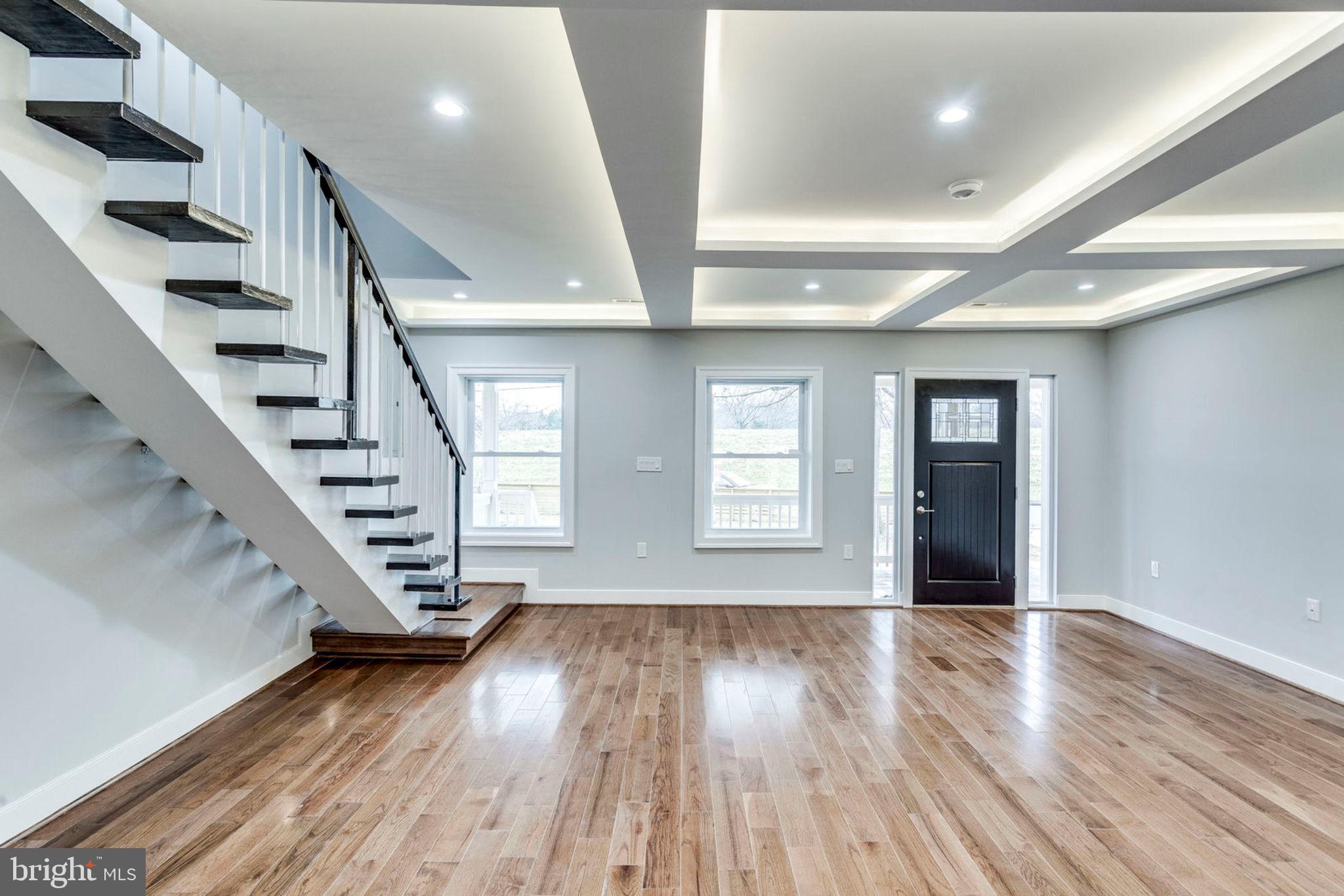 4906 Taylor Road Hyattsville, MD 20781 - Photo 8 of 68 Main Level Entry