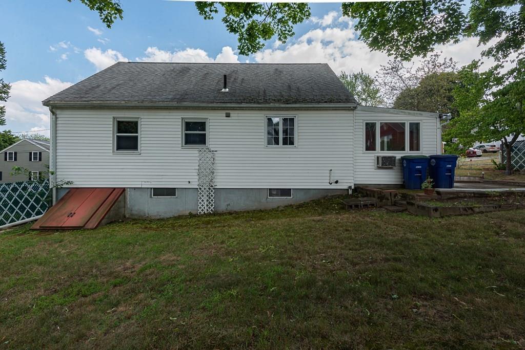 15 Sherman Road Braintree, MA 02184 - Photo 3 of 32 Gallery Image 3