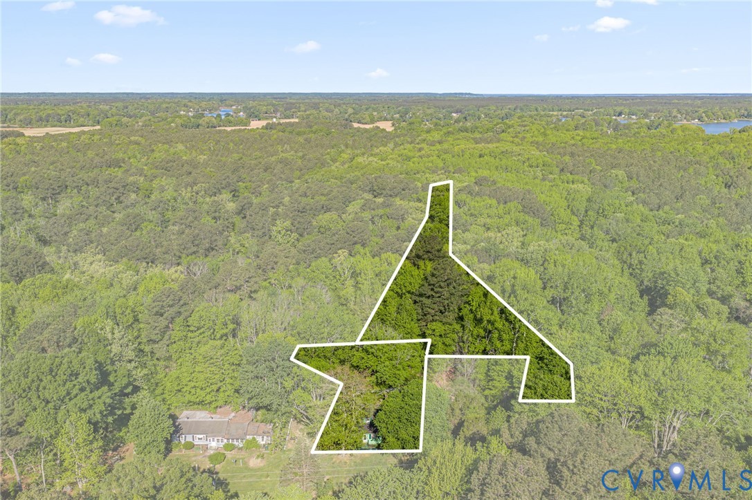 2097 Coles Point Road Hague, VA 22469 - Photo 2 of 34