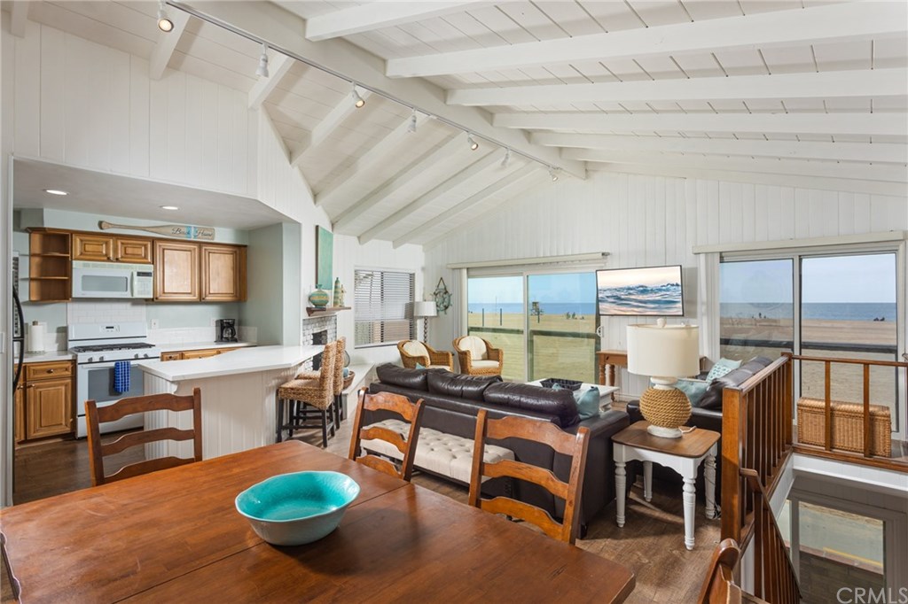 1514 West Oceanfront Newport Beach, CA 92663 - Photo 12 of 63